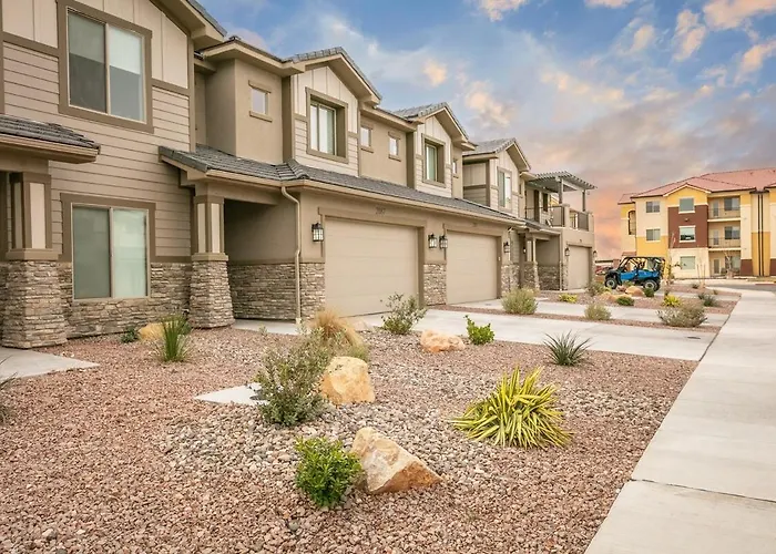 Perfect Family Getaway With Pool, Lazy River & Gym * Oldtown